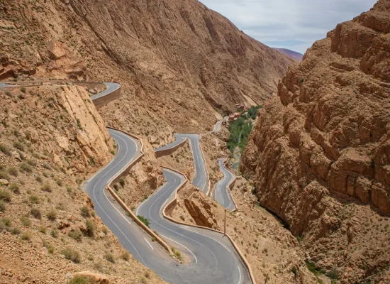 abdou-faiz-AWPNSJVIwkg-unsplash-cropped