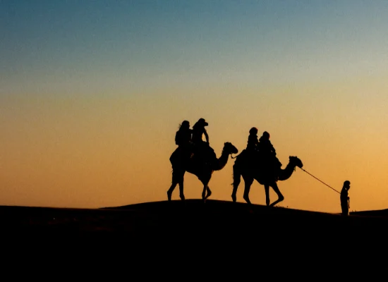 Tour di 6 Giorni da Marrakech al Deserto: Merzouga, Gole di Todra e Valle del Draâ